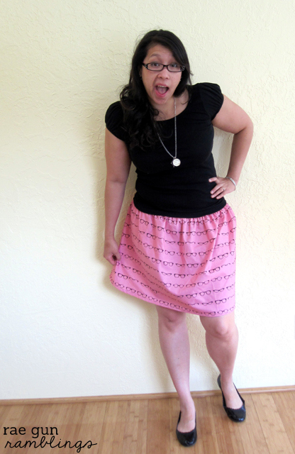 30 Minute Skirt Tutorial using just 1 yard of fabric at Rae Gun Ramblings