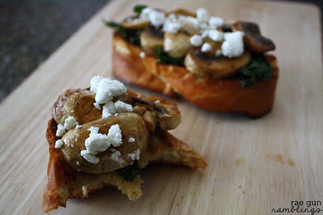 Spinach Mushroom Toast-009s