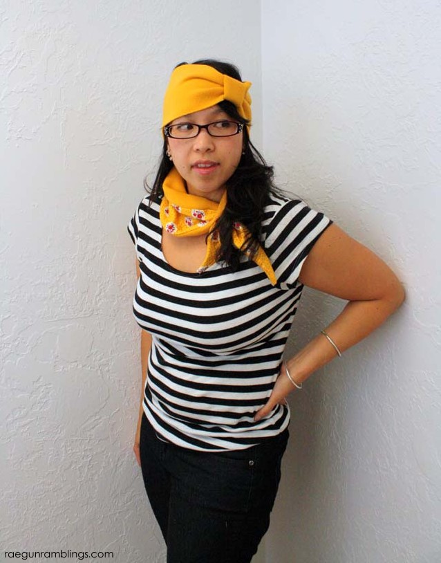 Collar Cozy and Ear warmer headbands great gift ideas and super fast and easy tutorials at Rae Gun Ramblings