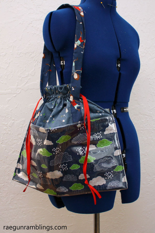 DIY vinyl bottom tote bag and how to sew on vinyl tutorial