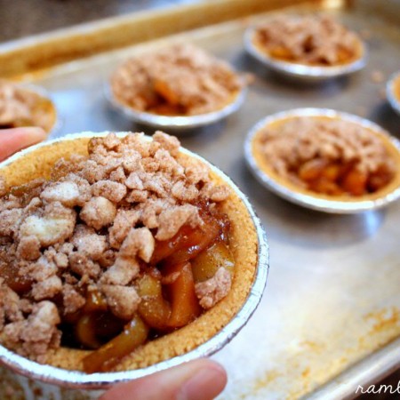 mini apple pie