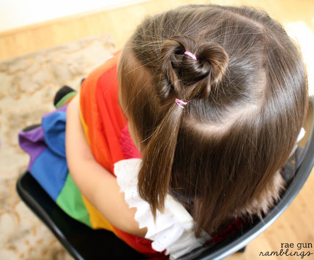 The video makes this adorable heart ponytail so easy and doable. Great hair tutorial.