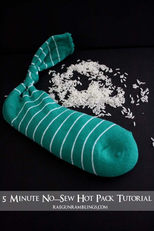 Hot pack tutorial perfect for soothing back aches, prego pains, nursing issues (i.e. plugged ducts) and baby gas problems - Rae GUn Ramblings
