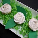 The trick to making gorgeous roses out of frosting - Rae Gun Ramblings