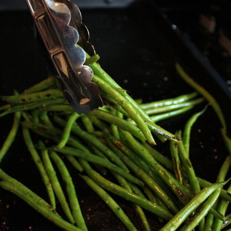 The best green bean recipe. Perfect veggie side dish for dinner.