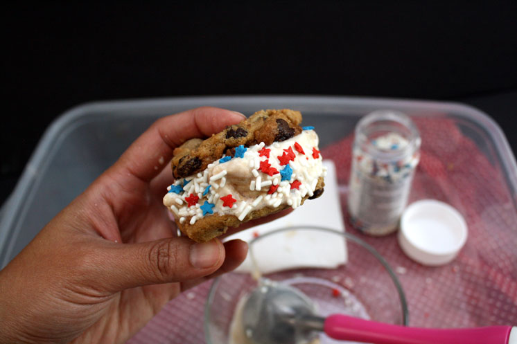 how to make ice cream sandwiches at home