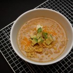 The best white chili recipe. This slow cooker meal is so easy and delicious.