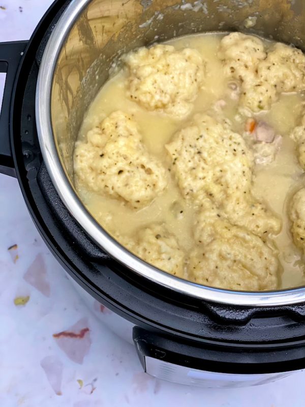 chicken and dumplings in instant pot cooker