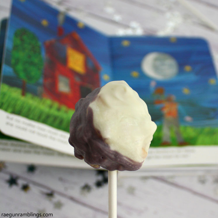 Moon treats for kids inspired by Eric Carle's Papa, get the moon for me. Fun kid activity and recipe