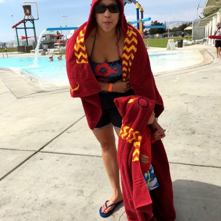 We need these Harry Potter hooded towels to take on vacation to the Wizarding World of Harry Potter!