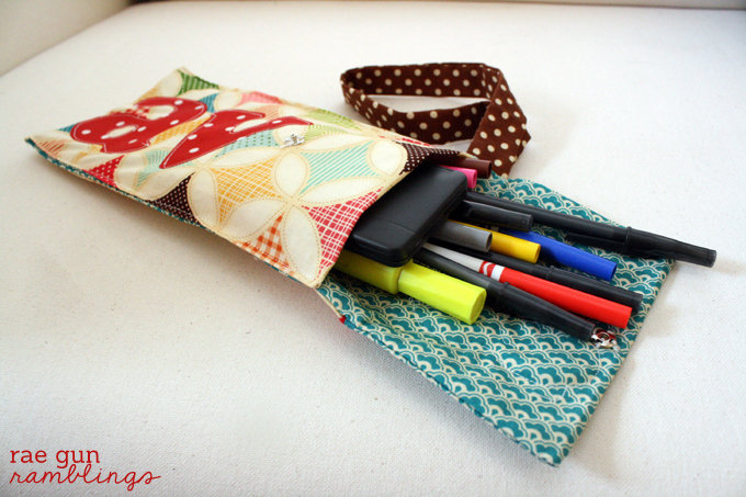 How to sew a Scrappy Stationery Pouch, Pencil Case Tutorial