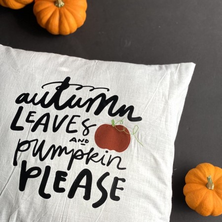 Quick and easy fall pillow tutorial