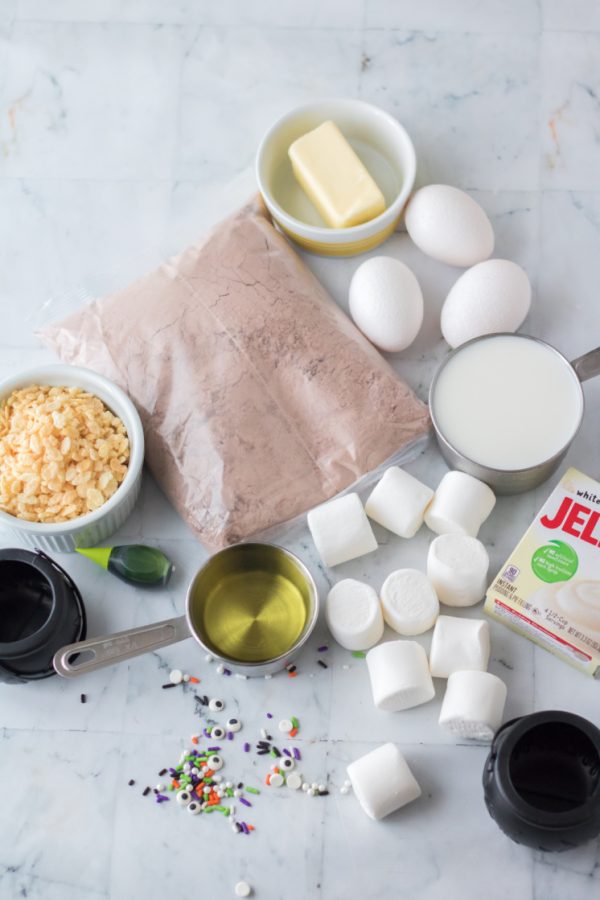cauldron cake ingredients marshmallows butter egg milk cake mix Rice Krispies oil pudding mix sprinkles